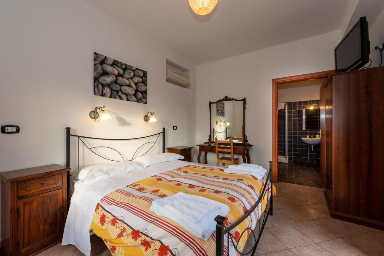 Agriturismo Dell'Etna Riposto ภายนอก รูปภาพ